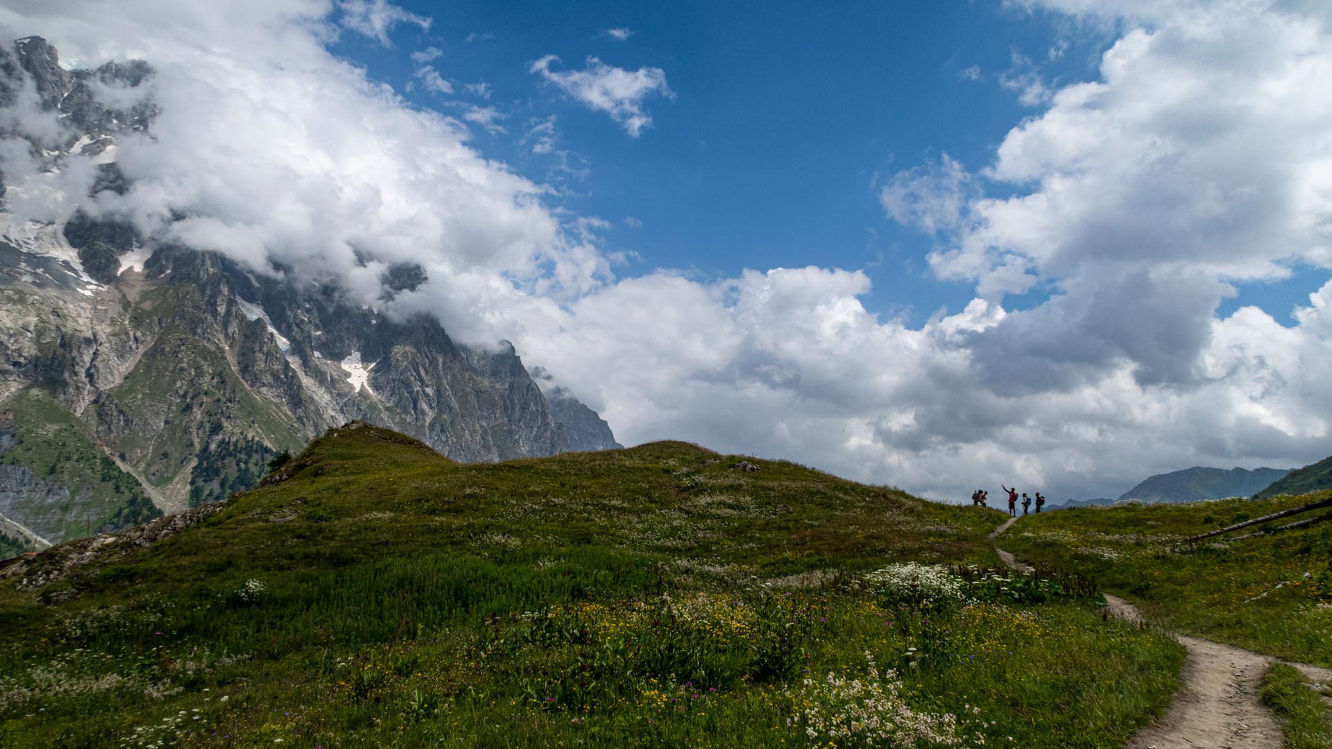 Mont Blanc Trail Running Tour