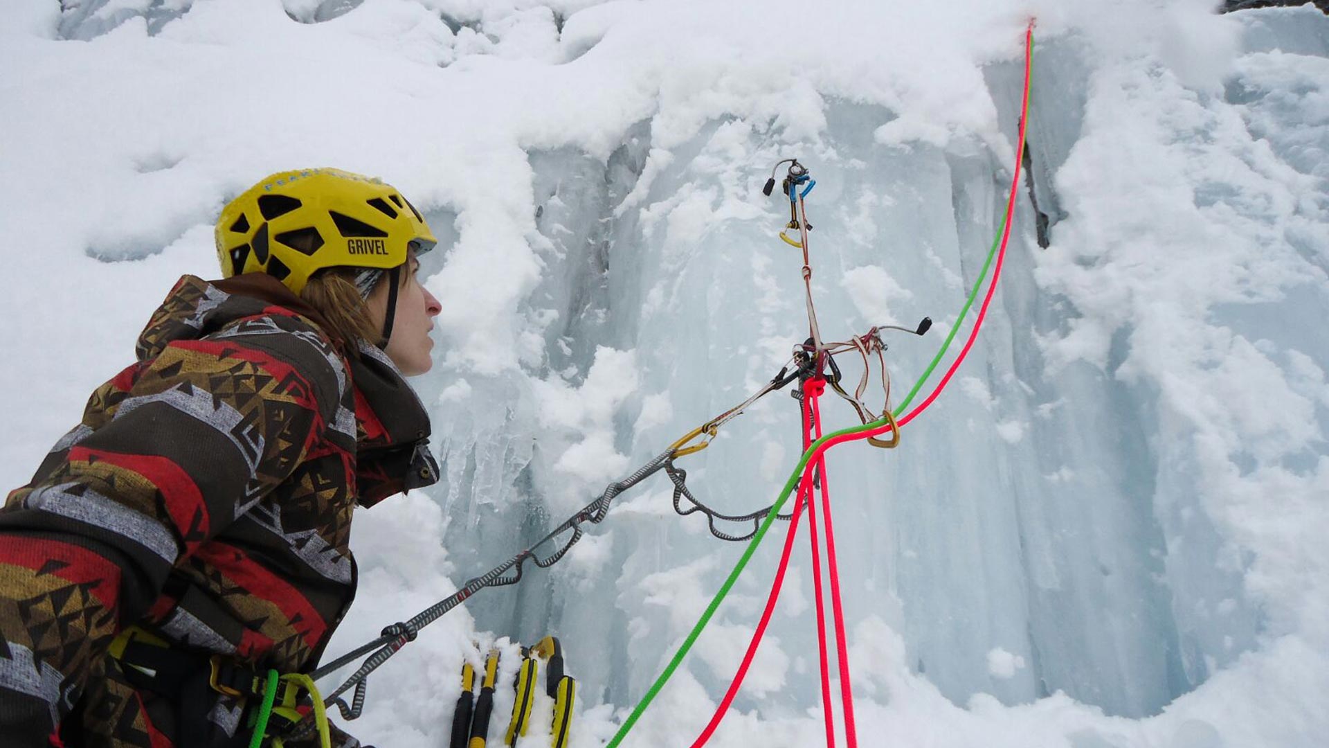 Group Tour: Ice Climbing Course with Mountain Guides in the Alps